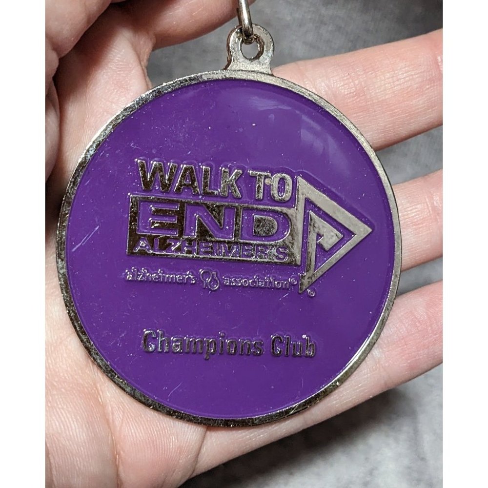 Walk To End Alzheimer's Champion's Club Medallion